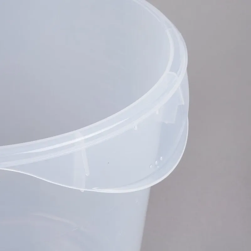 Rubbermaid kör alakú tárolódoboz 20,8L-es