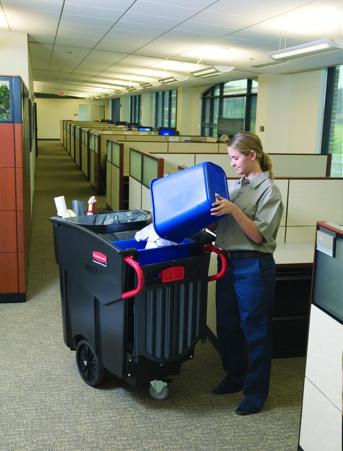 Rubbermaid Mega Brute- mobil szemét gyűjtő konténer- 450 l