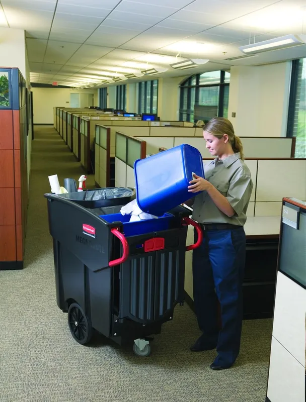 Rubbermaid Mega Brute- mobil szemét gyűjtő konténer- 450 l