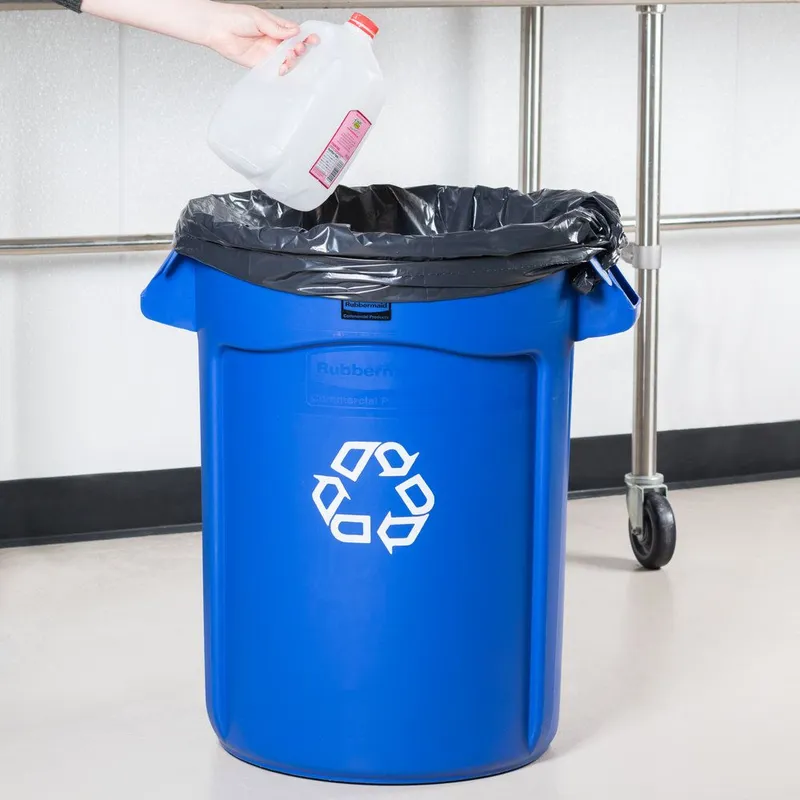 Rubbermaid Brute törhetetlen szemetes konténer 121.1L- kék,szelektív jellel