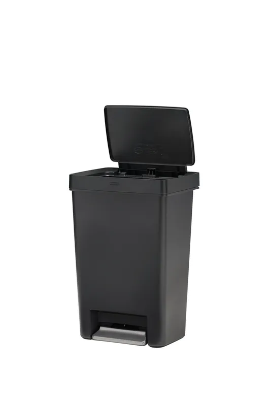 Rubbermaid Premier műanyag szemetes kuka 46L